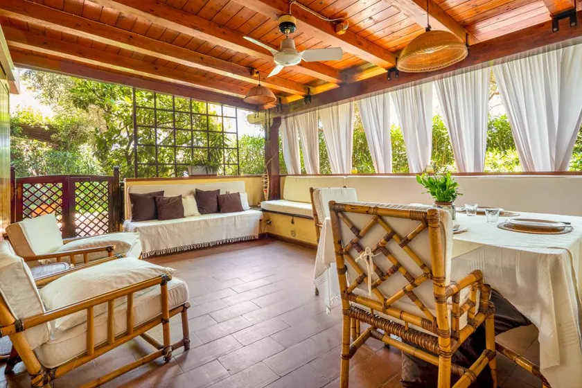 Appartement avec terrasse, internet haut débit et jardin | Vue jardin - Image 1