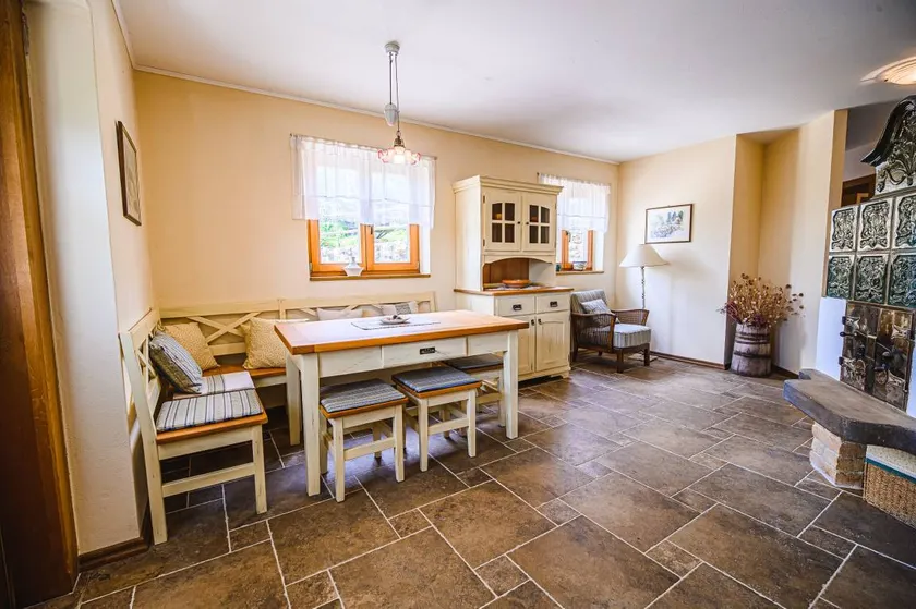 Apartment with terrace, garden & BBQ | Mountain view - Image 1