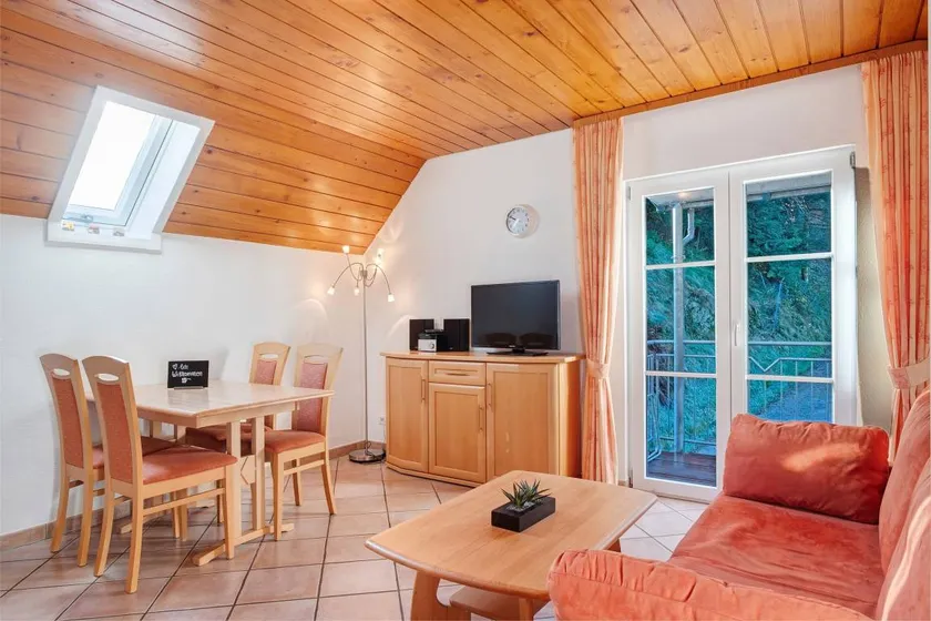 Flat with garden, pool & sauna | Mountain view | Suitable for remote work | Dogs allowed - Image 1