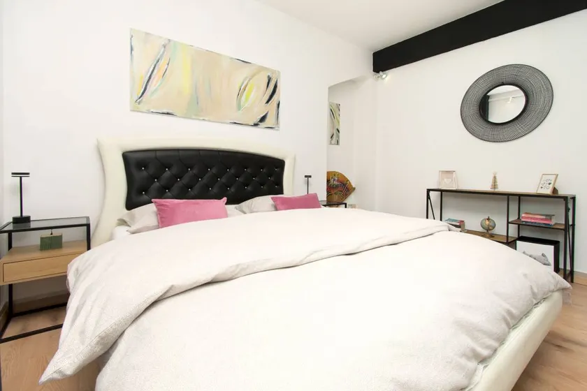Fully equipped apartment with terrace, barbecue & garden | Beach nearby | Dogs allowed - Image 1