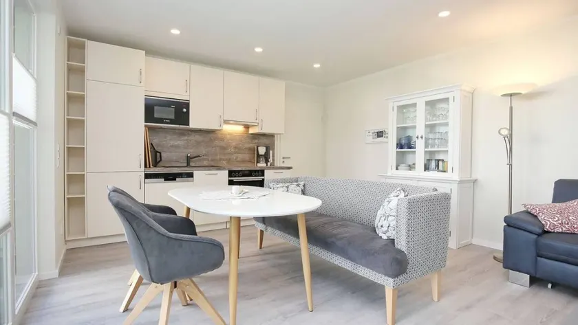Flat with terrace | Garden view | Suitable for remote work - Image 1