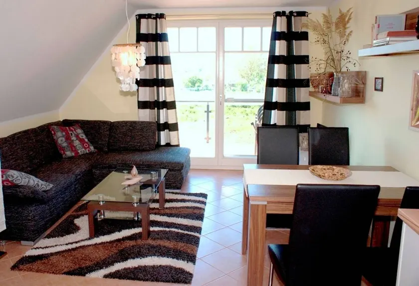 Komfortable Wohnung mit Balkon und moderner Ausstattung im Ostseeheilbad Zingst - Image 1