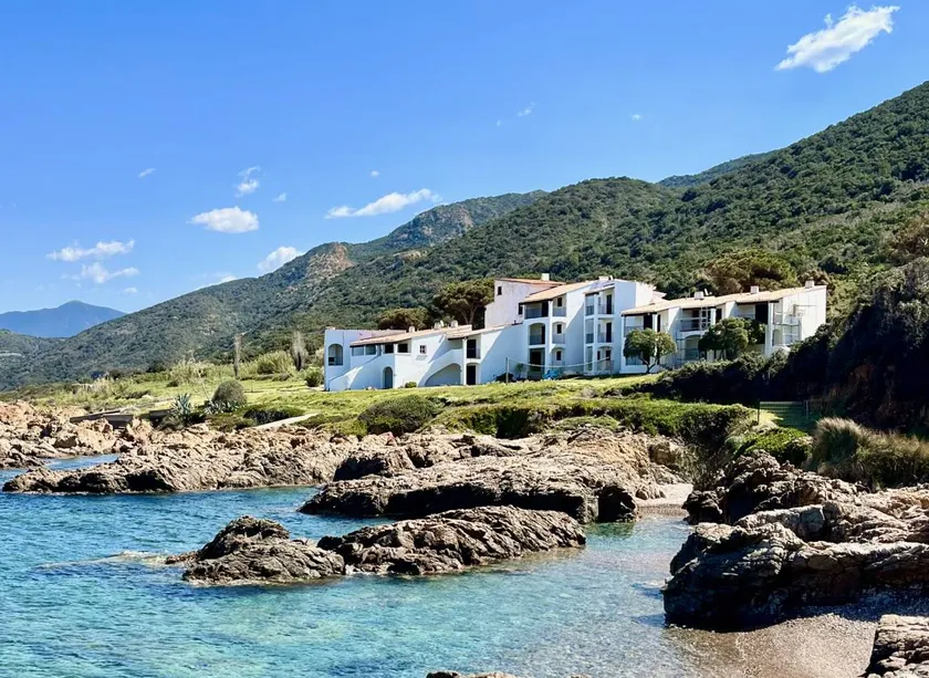 Charming holiday apartment with garden, barbecue & terrace | Nature view | Dogs allowed - Image 1