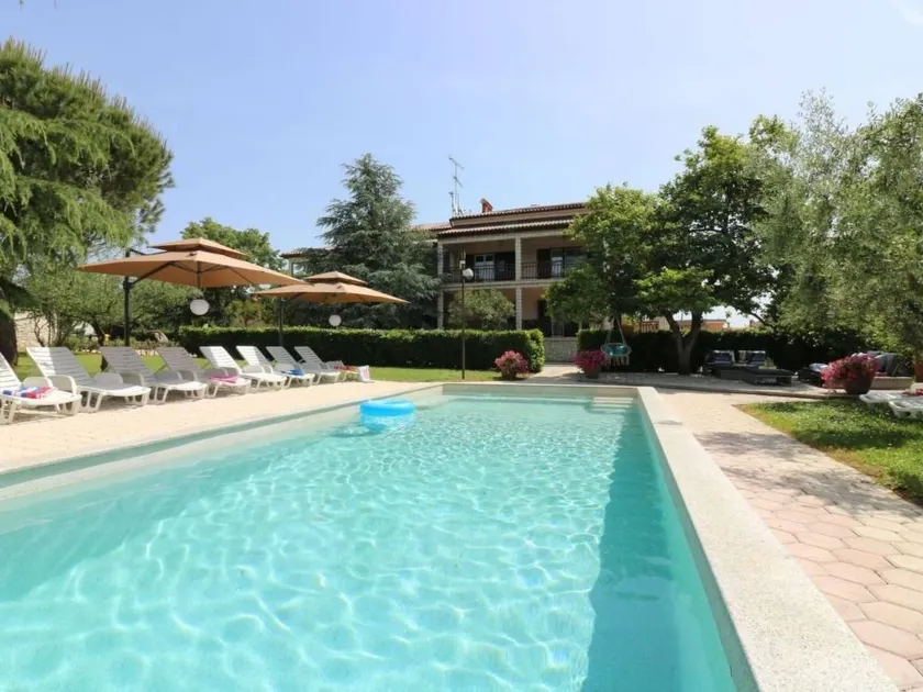 Rosmarin in Varvari with 3 bedrooms and 2 bathrooms - Image 1