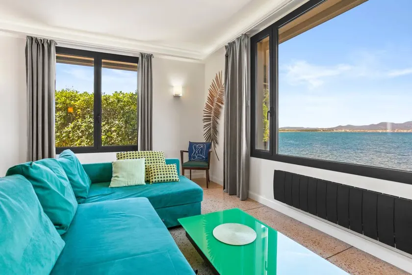 Maison entièrement équipée avec barbecue, jardin et terrasse | Vue plage | Plage à proximité - Image 1