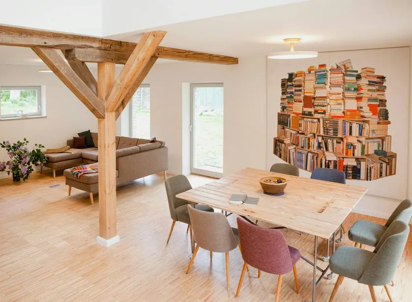 House with garden, terrace & barbeque | Good for workation - Image 1