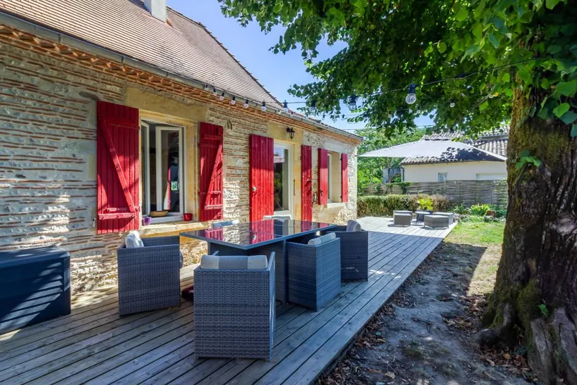 Characterful House with Garden, Stunning View of the Dordogne - Image 1