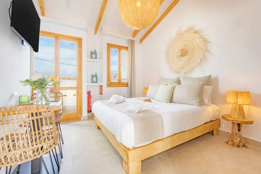 Aparthotel mit Garten, Terrasse und Pool | Meerblick - Image 1