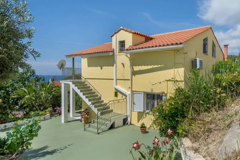 Holiday Home 'Palati' with Sea View, Wi-Fi and Air Conditioning - Image 1