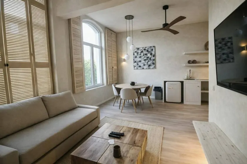 Skyline central apartment with fantastic view - Image 1