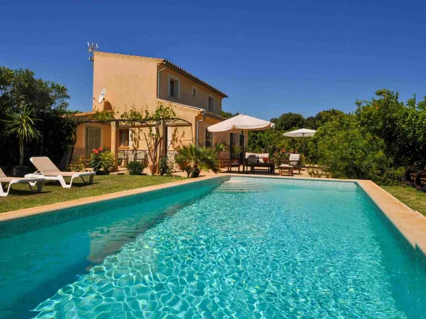 Family-friendly lovely cottage with terrace, private pool & garden | Mountain view - Image 1