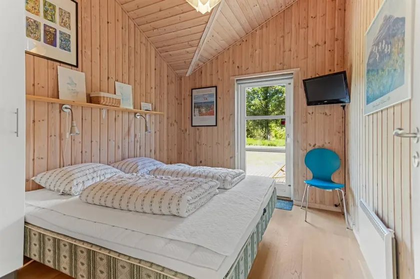 Family-friendly pleasant holiday home with barbecue, sauna & terrace | Close to the beach | Dogs allowed - Image 1