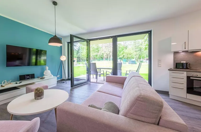 Ferienwohnung "Maulwurfsgarten" mit Terasse am Krakower See - Image 1
