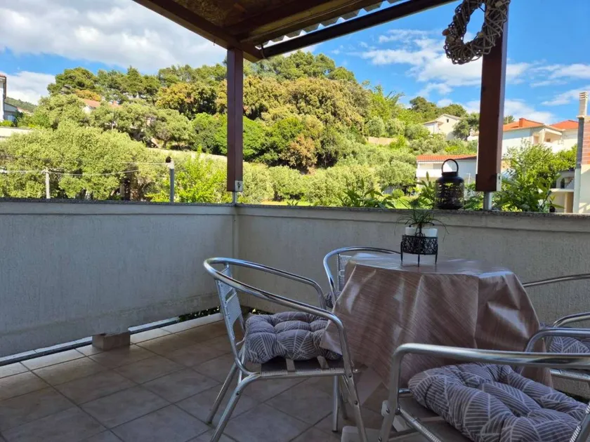 Apartamento con terraza y barbacoa - Image 1