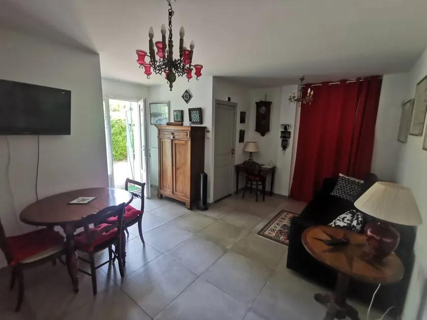 37 m² Apartment with Private Garden and Wi-Fi - Image 1