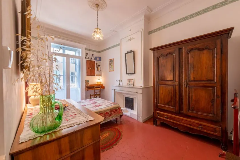 Holiday apartment with garden | City view - Image 1