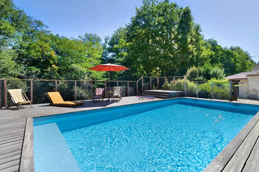 Apartment 'La Clésinerie' with Private Pool, Private Terrace and Wi-Fi - Image 1