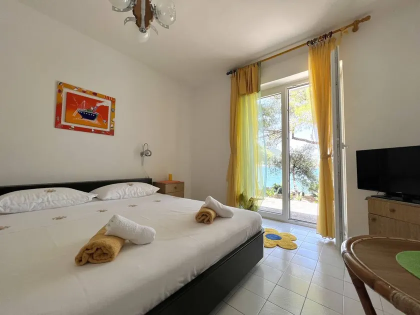 Ferienwohnung mit Terrasse | Wasserblick - Image 1