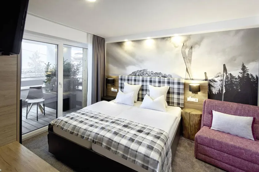 Family-oriented studio with heated pool, garden & barbecue | Ski nearby | Perfect for remote work | Dogs allowed - Image 1