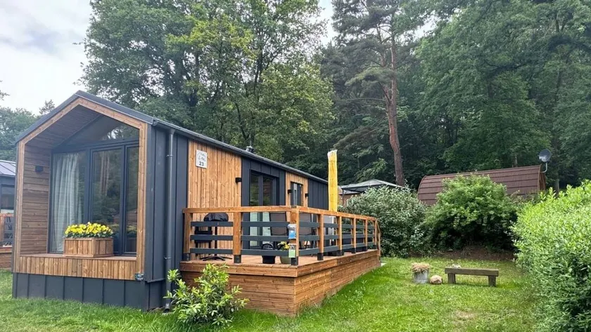 Holiday home with terrace & barbeque - Image 1
