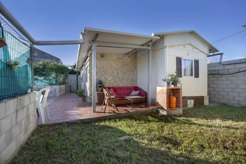 Beautiful mobile home with garden | Pet-friendly - Image 1