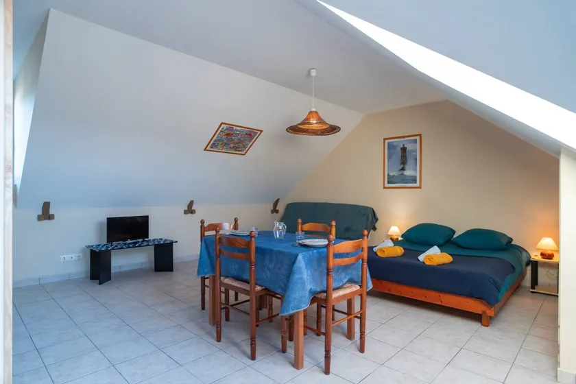 Apartment with Heated Indoor Pool - Image 1