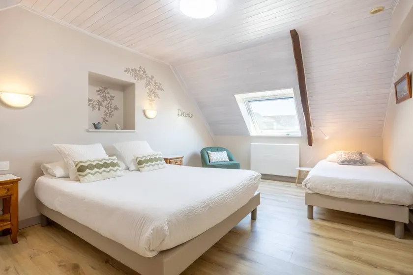 Beautiful B&B with terrace, barbeque & garden | Garden view | Perfect for remote work - Image 1