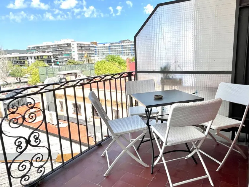 Child-friendly pleasant apartment with terrace | City view | Next to the beach - Image 1