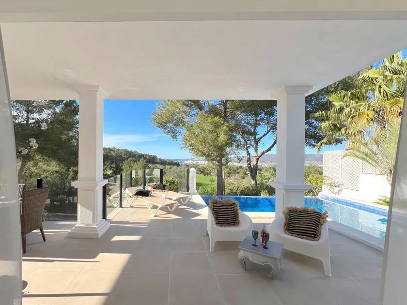 Maison entièrement équipée avec piscine privée, barbecue et jardin | Vue montagne | Avec animaux bienvenus - Image 1