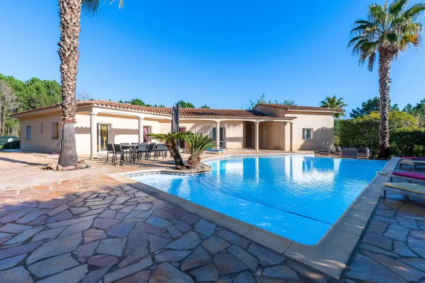 Children-friendly spacious villa with terrace, garden & private pool | Next to the beach | Pets allowed - Image 1