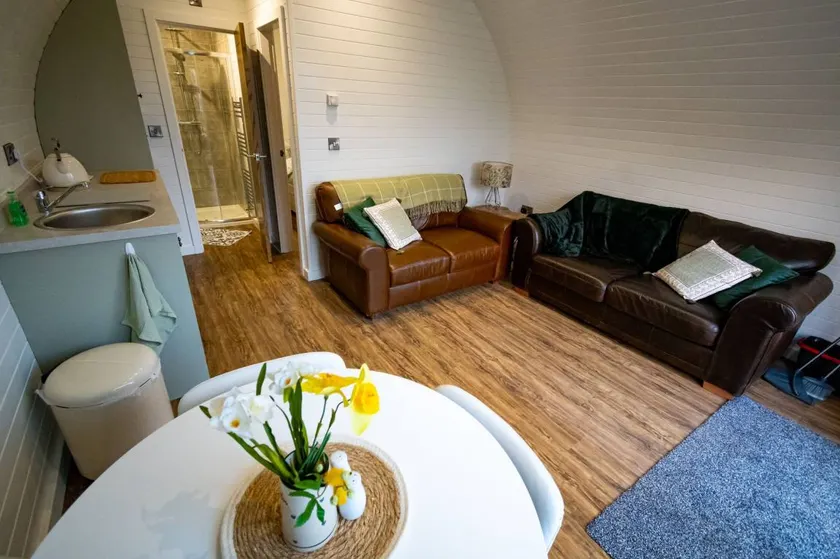 Beech Pod Cabin in Beautiful Surroundings Wrexham - Image 1