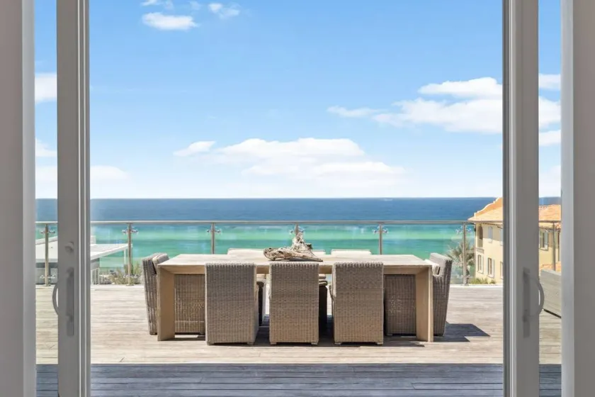 Agréable appartement en copropriété entièrement équipé avec barbecue | Vue mer | Proche de la plage - Image 1