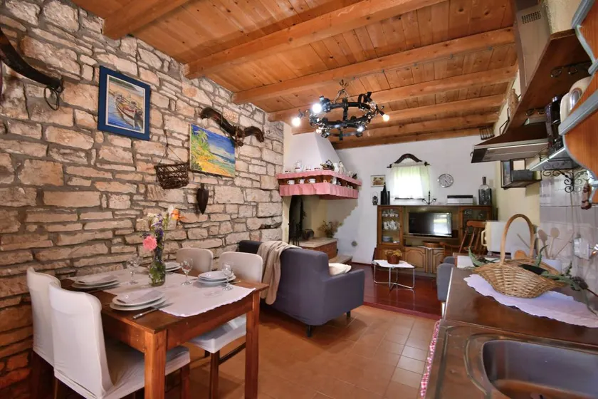Wunderschöne Wohnung mit privatem Pool, Garten und Grill | Gartenblick | Haustierfreundlich - Image 1