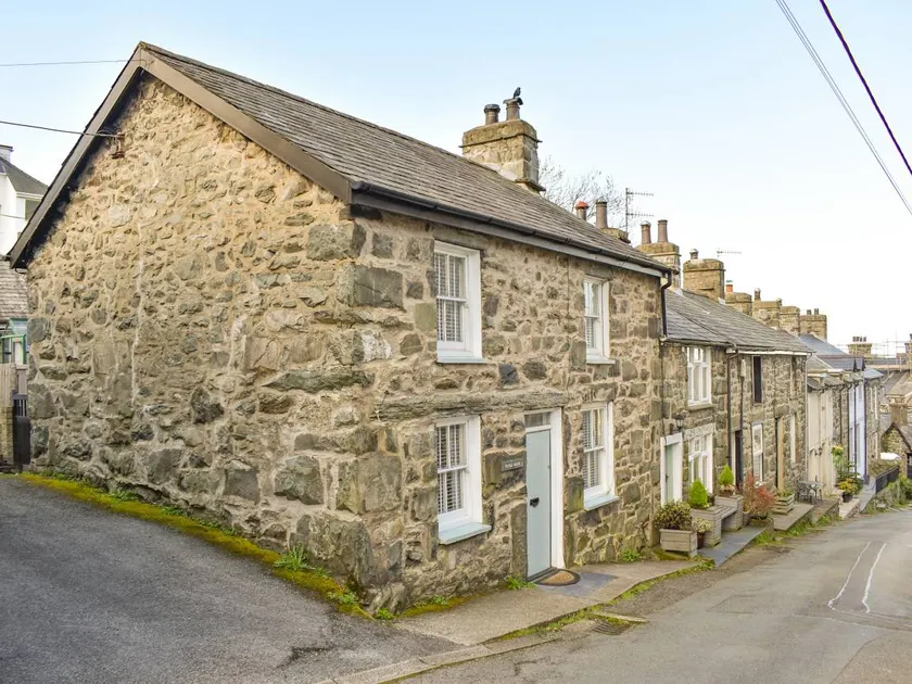 Children-friendly cottage | River view | Pets are welcome - Image 1