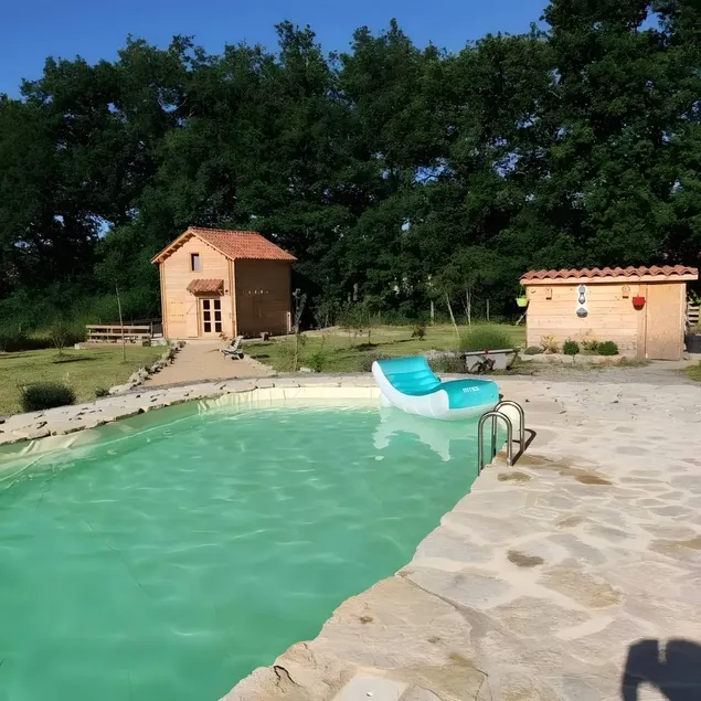 Child-friendly lovely house with pool, terrace & garden - Image 1