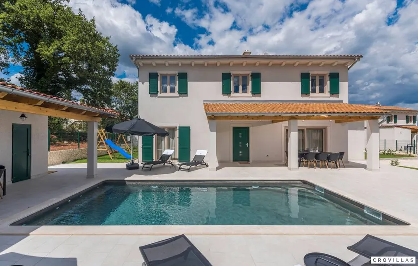 Child-friendly pleasant villa with garden, sauna & barbecue - Image 1