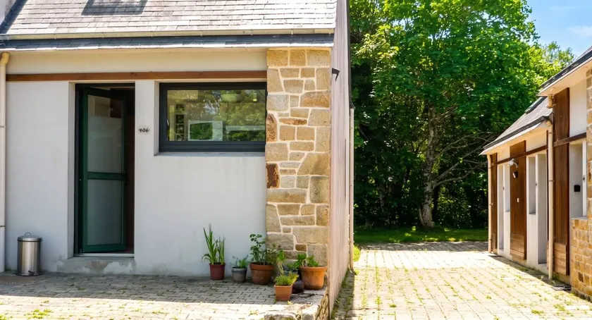 House with terrace & garden | Garden view | Dogs allowed - Image 1