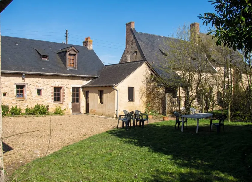 Fully equipped holiday home with BBQ, terrace & garden | Garden view - Image 1