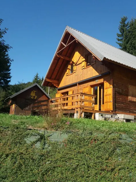 Child-friendly chalet with terrace, BBQ & garden | Garden view | Pet-friendly - Image 1