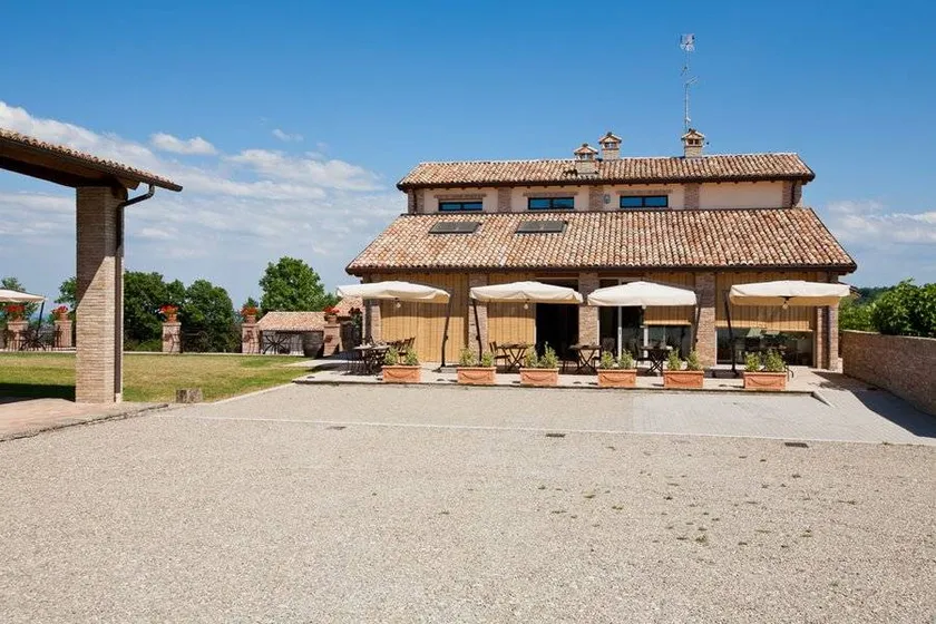 Al Vigneto: La Bonarda - Image 1