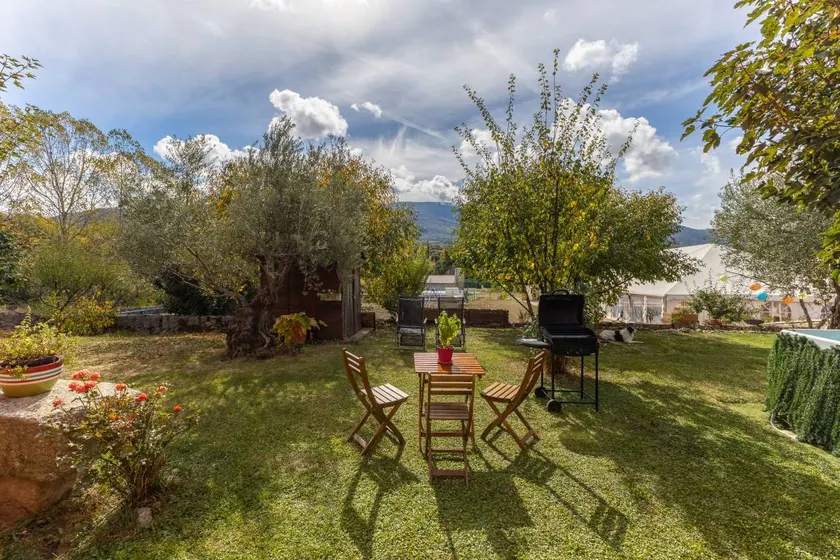 Holiday Home 'El Mirador Del Gato 1' with Mountain View, Shared Pool and Wi-Fi - Image 1