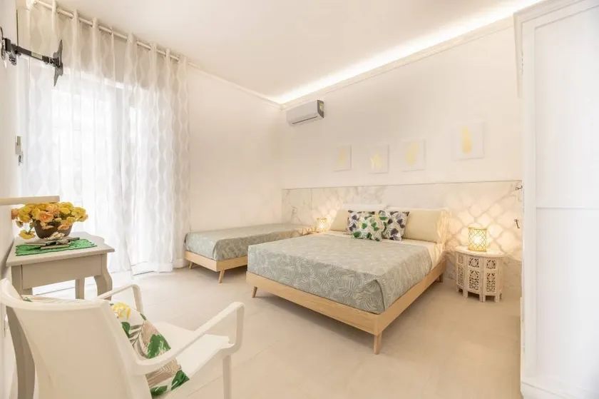 Dedicated room with garden - Image 1