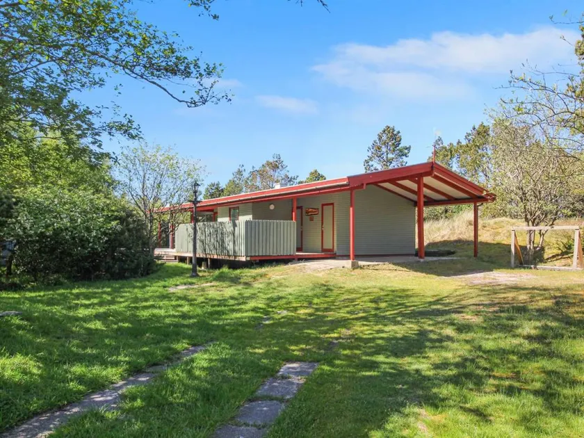 Children-friendly holiday home with terrace - Image 1