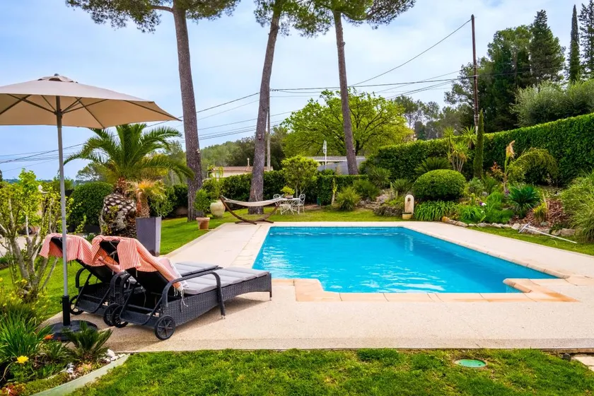 Apartment with garden, pool & terrace | Mountain view - Image 1