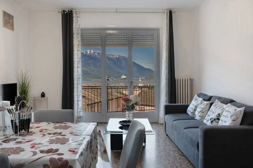 Appartamento con giardino e terrazza | Vista sulla montagna - Image 1
