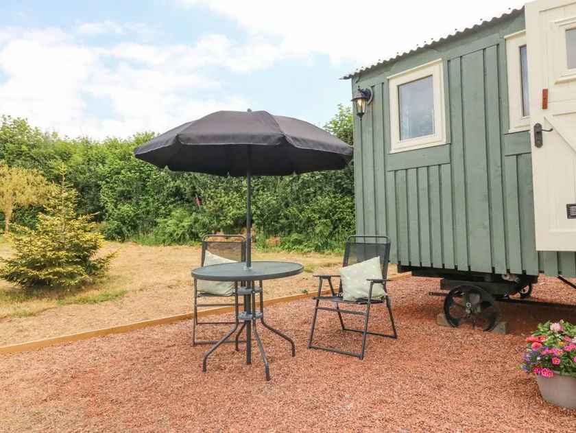 Cottage with barbecue & garden - Image 1