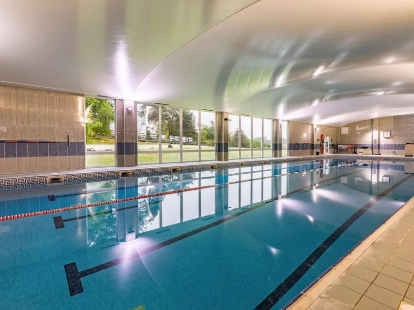 Voll ausgestattetes charmantes Ferienhaus mit Sauna, Garten und Pool | Haustierfreundlich - Image 1