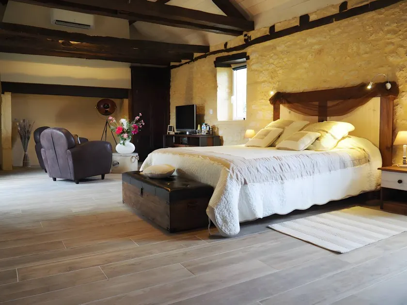 Bed & breakfast with pool, garden & terrace | Garden view - Image 1