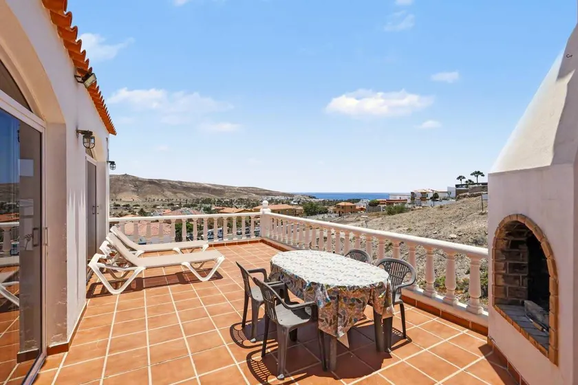 Vacation Apartment 'Villa Gabriela' with Sea View, Private Terrace and Wi-Fi - Image 1