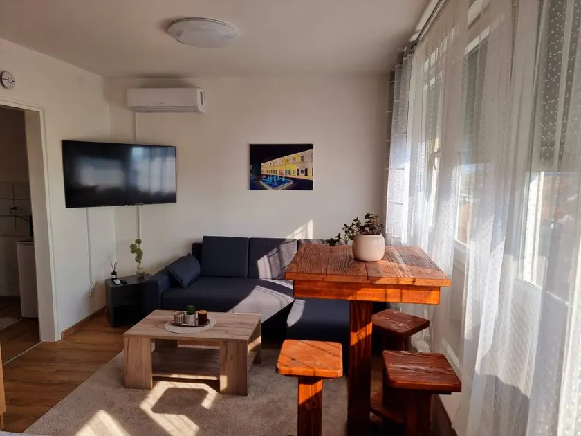 Apartment | Panoramic view - Image 1